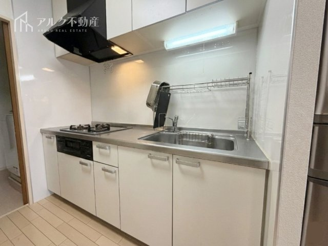 平成24年6月システムキッチン交換履歴有り！（AIによる荷物消去を行った画像です。）
