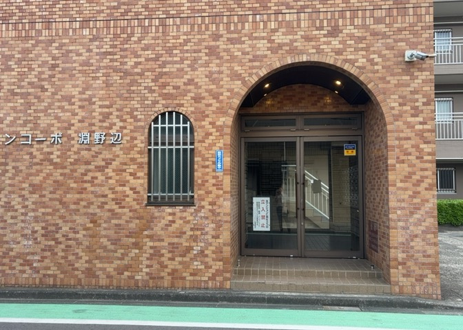 マンションのエントランスには、もともと風よけや防犯の役割がありますが、マンションによって宅配ボックスなどの設備が備わっている所もあります。日々の生活をイメージしながら生活しやすさをチェックしましょう。