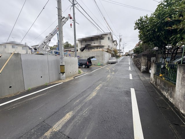 現地写真。前面道路です。