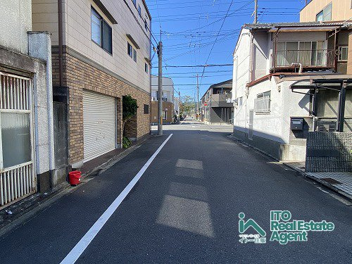 前面道路含む現地写真
