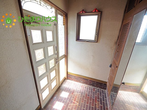 【筑西市幸町3丁目 中古戸建の玄関】