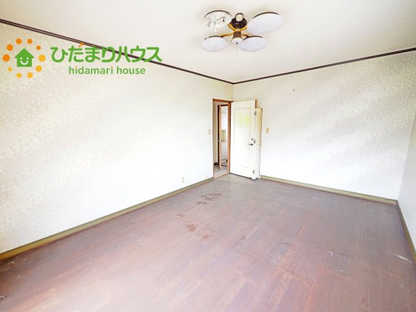 【筑西市幸町3丁目 中古戸建の洋室】