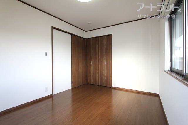 【2階洋室6.2帖（下）】全室収納付き