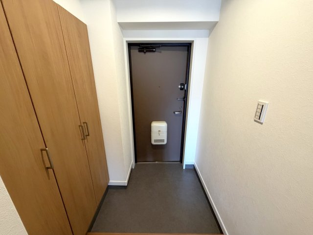 広々とした玄関になります。