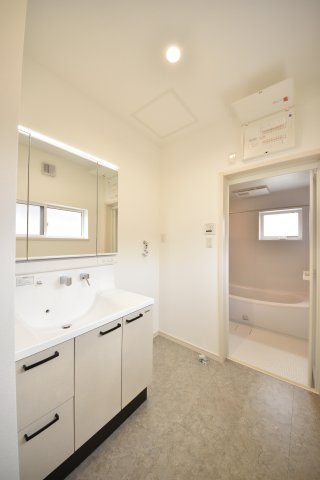 デザイン性にも優れ使いやすくお手入れ簡単な設備をご提案させていただきます！※施工イメージとなります