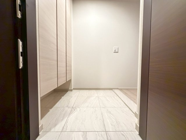 【玄関】靴好きには嬉しいたくさん収納できるシューズボックス付きです！