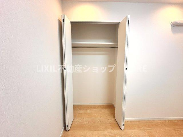 全居室に収納を完備しておりますので、居室の全空間を有効活用出来ます。