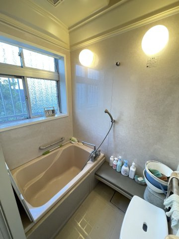 お風呂はリフォーム歴があり綺麗な状態です。