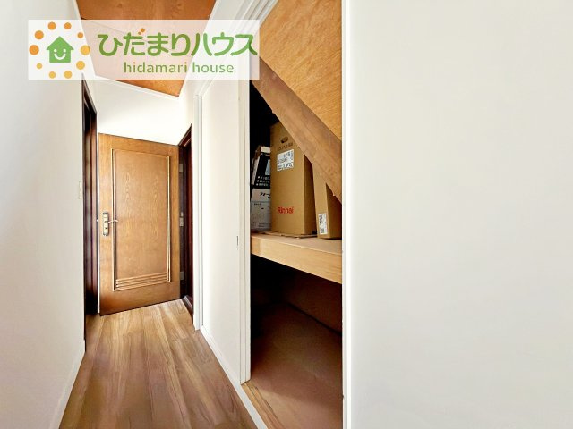 ちょこっとした収納があることで、消耗品のストックをするのにも便利です☆