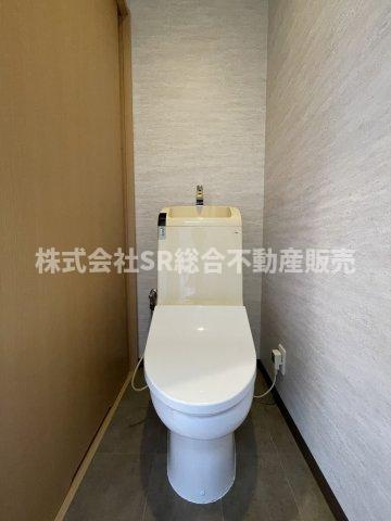 2Fトイレは温水洗浄便座付きです♪