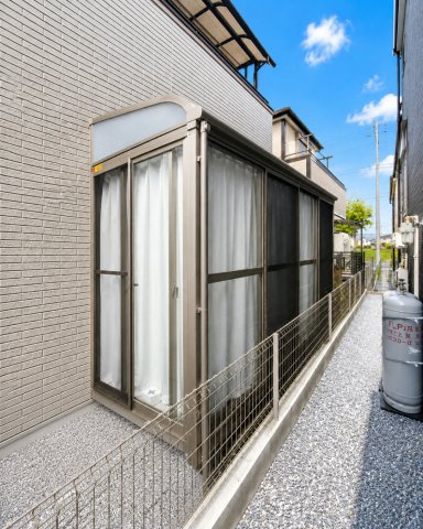 便利なサンルーム増設済み♪