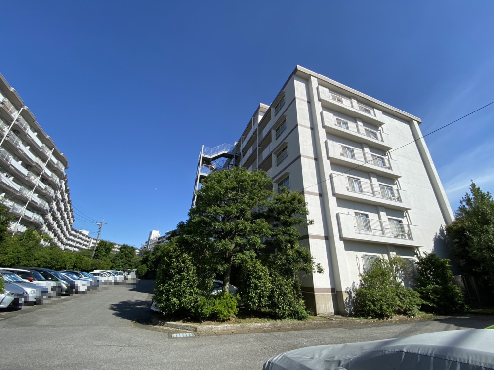 apartment 埼玉県越谷市蒲生本町1番52号