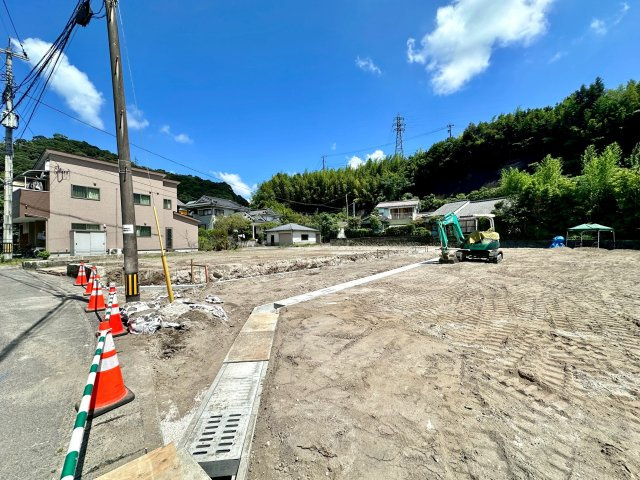 絶賛造成中です！きれいな土地になります。