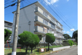 パビリオン桔梗ヶ丘C棟の外観