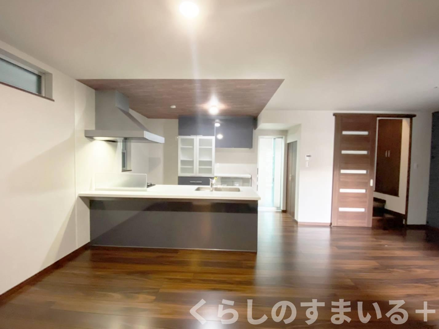 同工務店施工事例（キッチン）