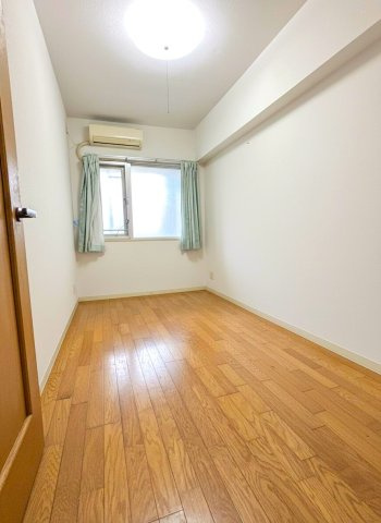 【レーベンスガルテン長池Ⅱの洋室】