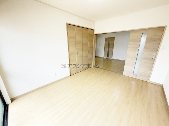 洋室　6.3帖