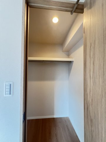 使い勝手のいい洋室　WIC付きです