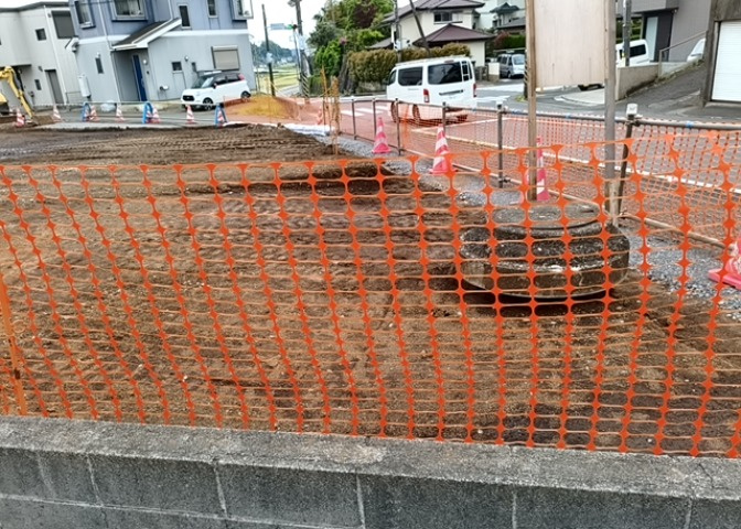 物件の詳細については、現地を見てわかること以外に、役所や法務局などで調べないとわからないことがあります。そのため、現地に行く場合は、もしこの物件を買ったらどのような生活ができるかをイメージしましょう。