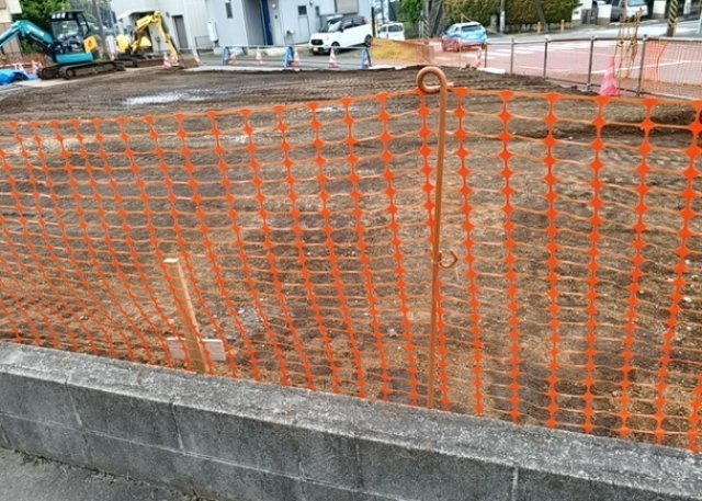 隣家の土地はどうなっているのか、生活利便施設が近くにあるのか、学校まで近いかなど、お客様のライフスタイルにあわせたイメージが重要です。また、近くにあると困る施設が近くにないかも確認するといいでしょう。