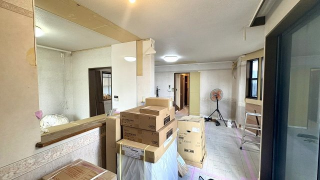 リフォーム工事中(8月中旬完成予定)