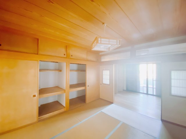 ■和室｜和室を書斎にしたり、冬にはコタツを敷いて家族みんなで年越しをするのもいいですね。家族みんなのお気に入りの空間になります♪