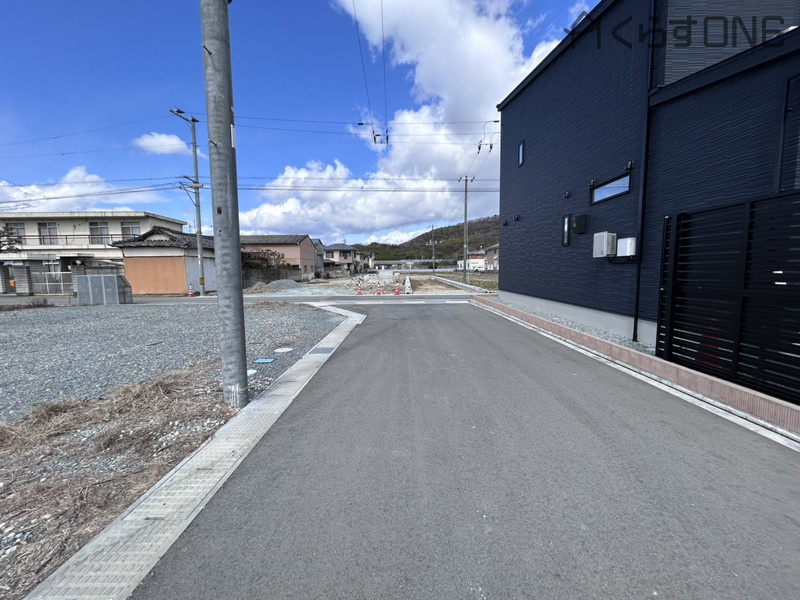前面道路含む現地写真