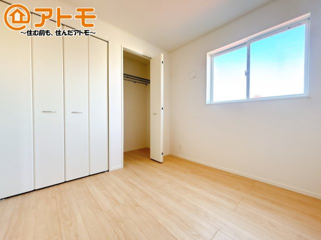 各居室に収納がついているので、部屋の中をすっきり見せることができますね！