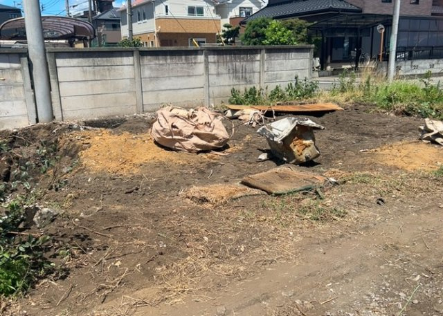 土地を買う際、住む地域の自治体や福祉の補助制度にも注目してみましょう。子供や老人の医療補助やゴミ出しのルールなど、自治体によってルールに大きな違いがあるため、暮らしやすい土地で判断するとよいでしょう。
