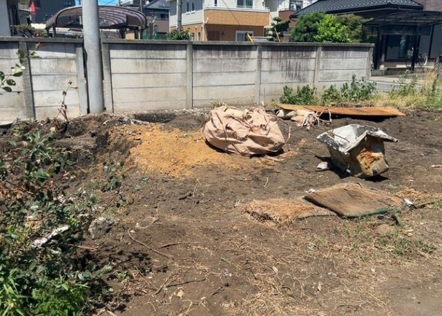 家を建てる前提で土地を探している場合、地盤の丈夫さは譲れない条件の一つです。地盤が脆弱だと追加工事が必要となります。また、過去に地盤沈下や液状化現象を起こした土地は、できるだけ避けた方がいいでしょう。