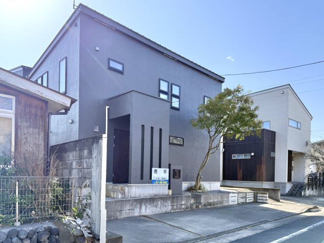 ■外観|シンプルで洗練されたデザインは住まう人の色に染まり、個性を映し出します♪本日見学可能(*＾＾*)