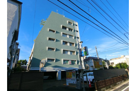 マンション和泉苑の外観