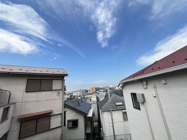 物件からは開放感のある眺めが広がります