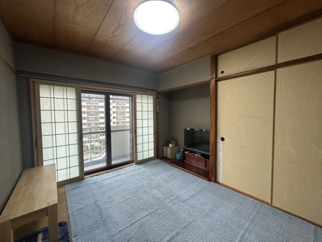 6帖の和室です。日当たりもよく、ゆっくりくつろいでいただけます。