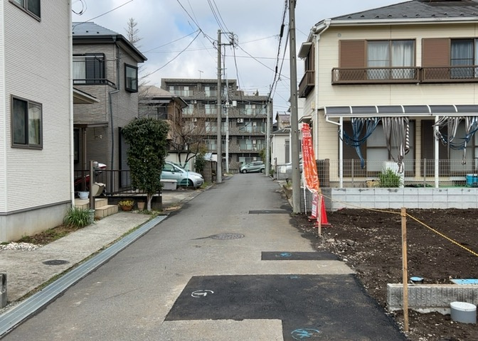 土地の地勢が高台の場合、景色を綺麗にみることができ、景色にこだわってお家探ししている方におすすめです！また平坦地よりも風通しがいいというメリットがあります。デメリットもあるので是非現地でご確認下さい。