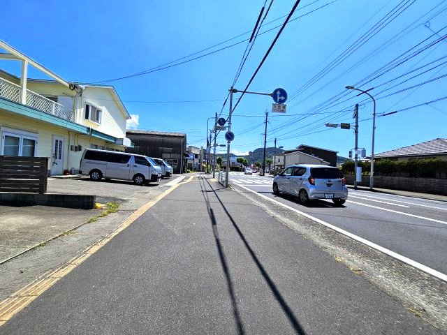 加治木の主要道路に接していますが、渋滞になったときも信号があるので安心です。
