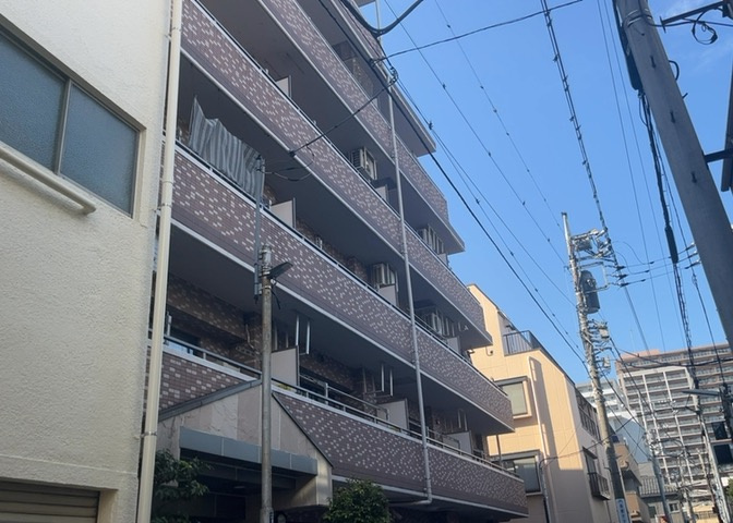 マンションの外観は非常に重要なポイントです！外観の善し悪しは資産価値に大きな影響を与えます。外観のいいマンションを購入することで、高値で売却がしやすく、買い手が見つかりやすいというメリットがあります。