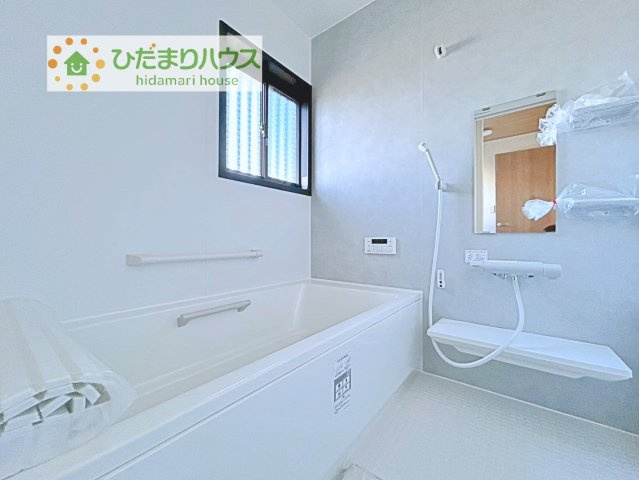 半身浴もゆっくり楽しめる広々浴室(^^♪