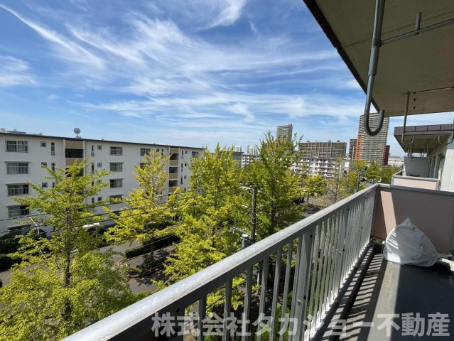 広々としたバルコニーです