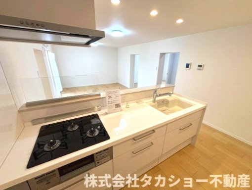 キッチンでお料理をお楽しみください