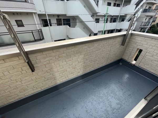 【相模原市中央区上溝の中古戸建てのバルコニー】