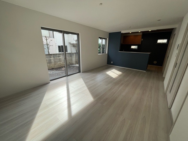 【相模原市中央区上溝の中古戸建てのリビングダイニング】