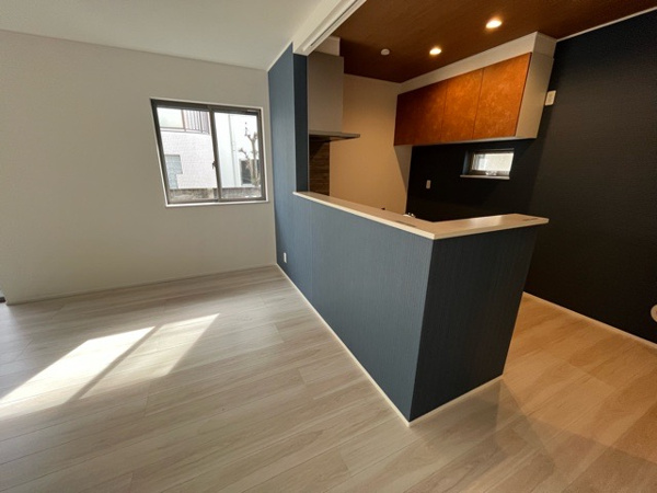 【相模原市中央区上溝の中古戸建てのダイニングキッチン】