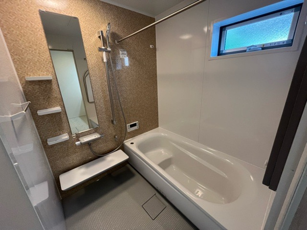 【相模原市中央区上溝の中古戸建ての浴室】