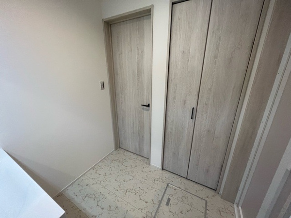 【相模原市中央区上溝の中古戸建ての脱衣場】