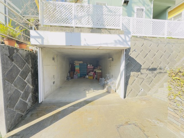 地下車庫ついています