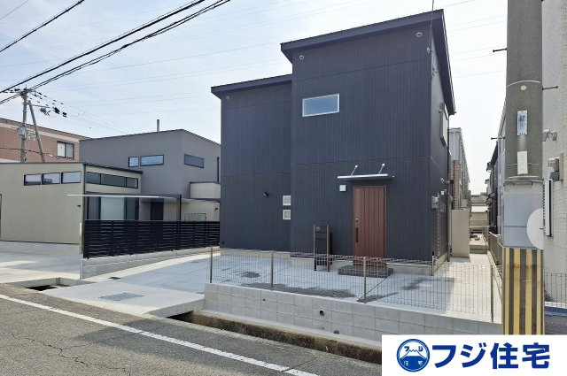 外観：327001674047