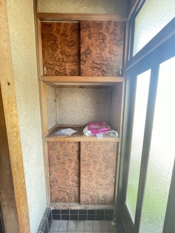 シューズボックスになります。