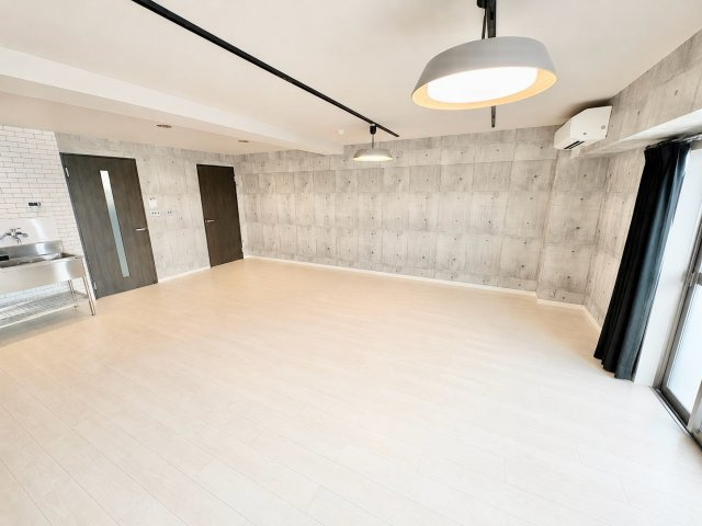 ※掲載画像は、家具・小物等を画像加工により消去しているため、現況とは異なります。