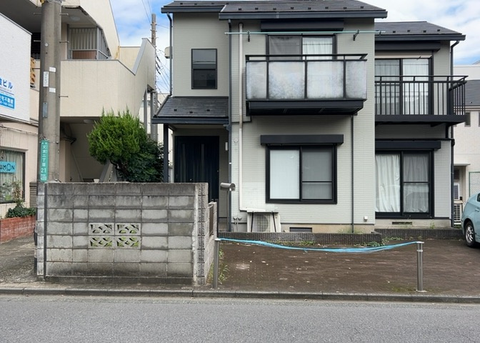 物件の詳細については、現地を見てわかること以外に、役所や法務局などで調べないとわからないことがあります。そのため、現地に行く場合は、もしこの物件を買ったらどのような生活ができるかをイメージしましょう。